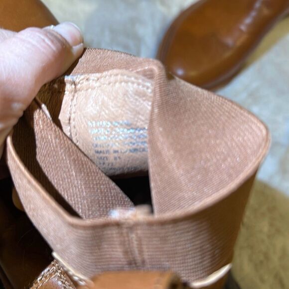 Madewell The Camryn Chelsea Boot in Leather English Saddle Size 8.5 - Picture 8 of 8